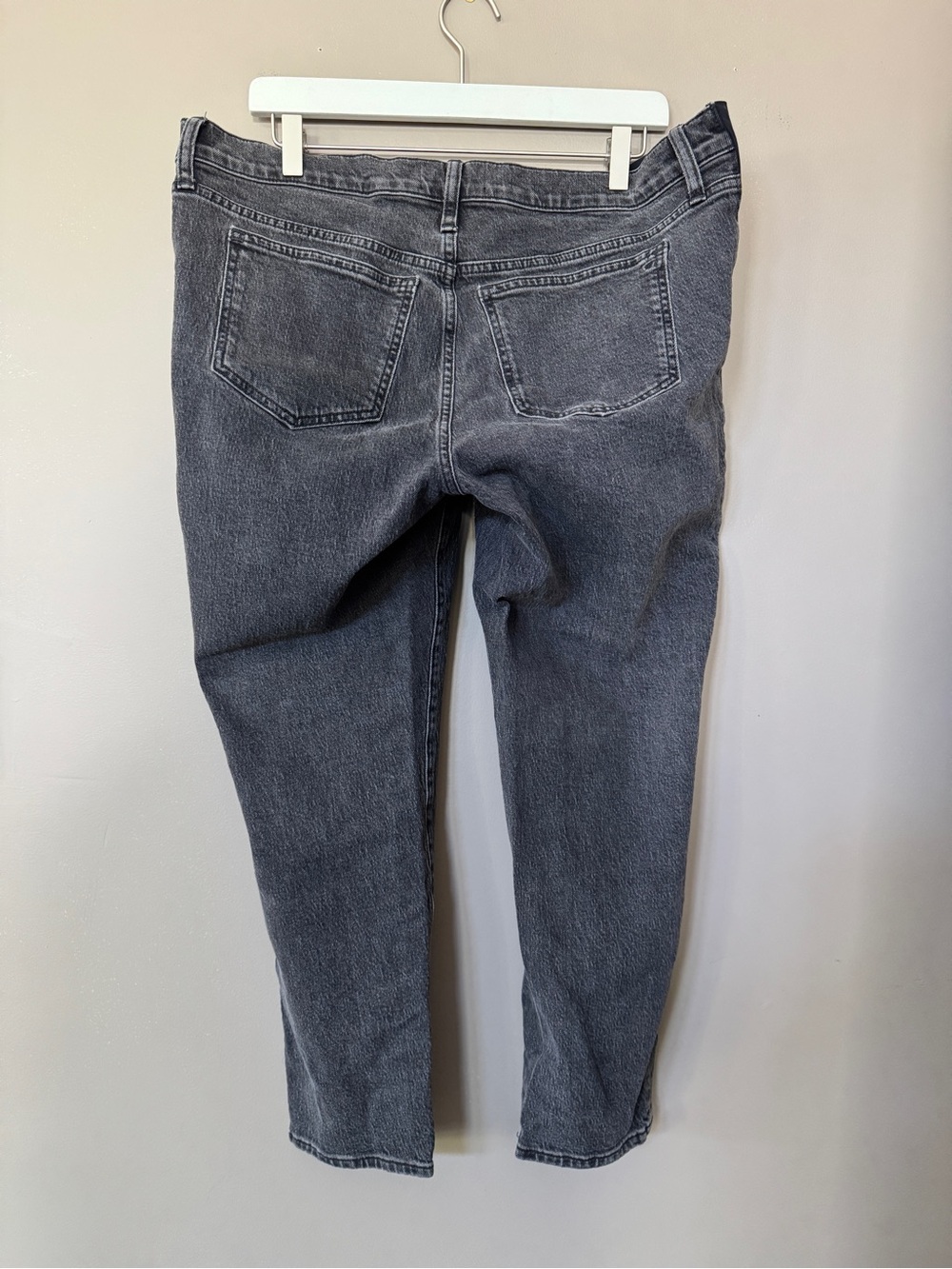 Madewell - The Maternity Perfect Vintage Jean in Black Lunar Wash 32 - Picture 7 of 7